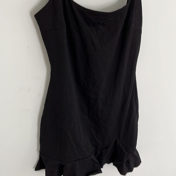 Princess polly kirbati dress - Picture 2 of 3